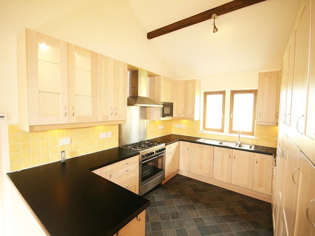 3 bedroom detached house To Let in Kelbrook - IMG_5524.jpg